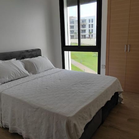 Bel Appartement A Plage Des Nation Salé Bagian luar foto