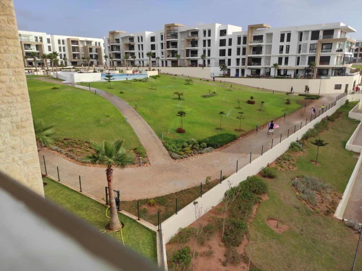 Bel Appartement A Plage Des Nation Salé Bagian luar foto