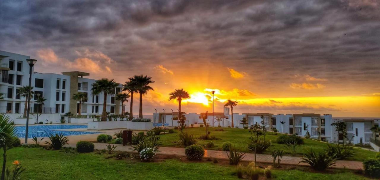 Bel Appartement A Plage Des Nation Salé Bagian luar foto